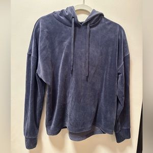 DKNY Small Sweatshirt
